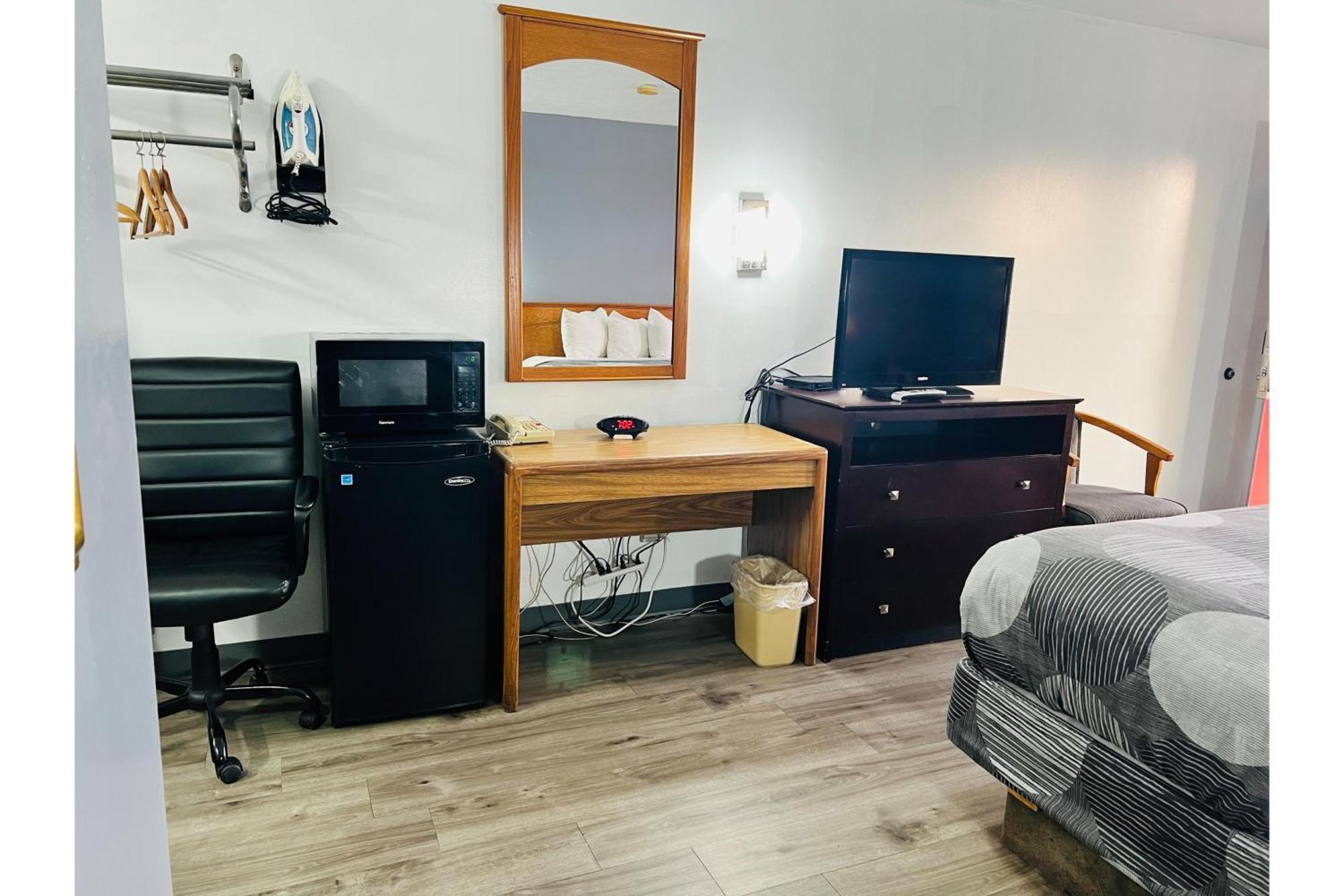 Relax Inn Marshall Bagian luar foto