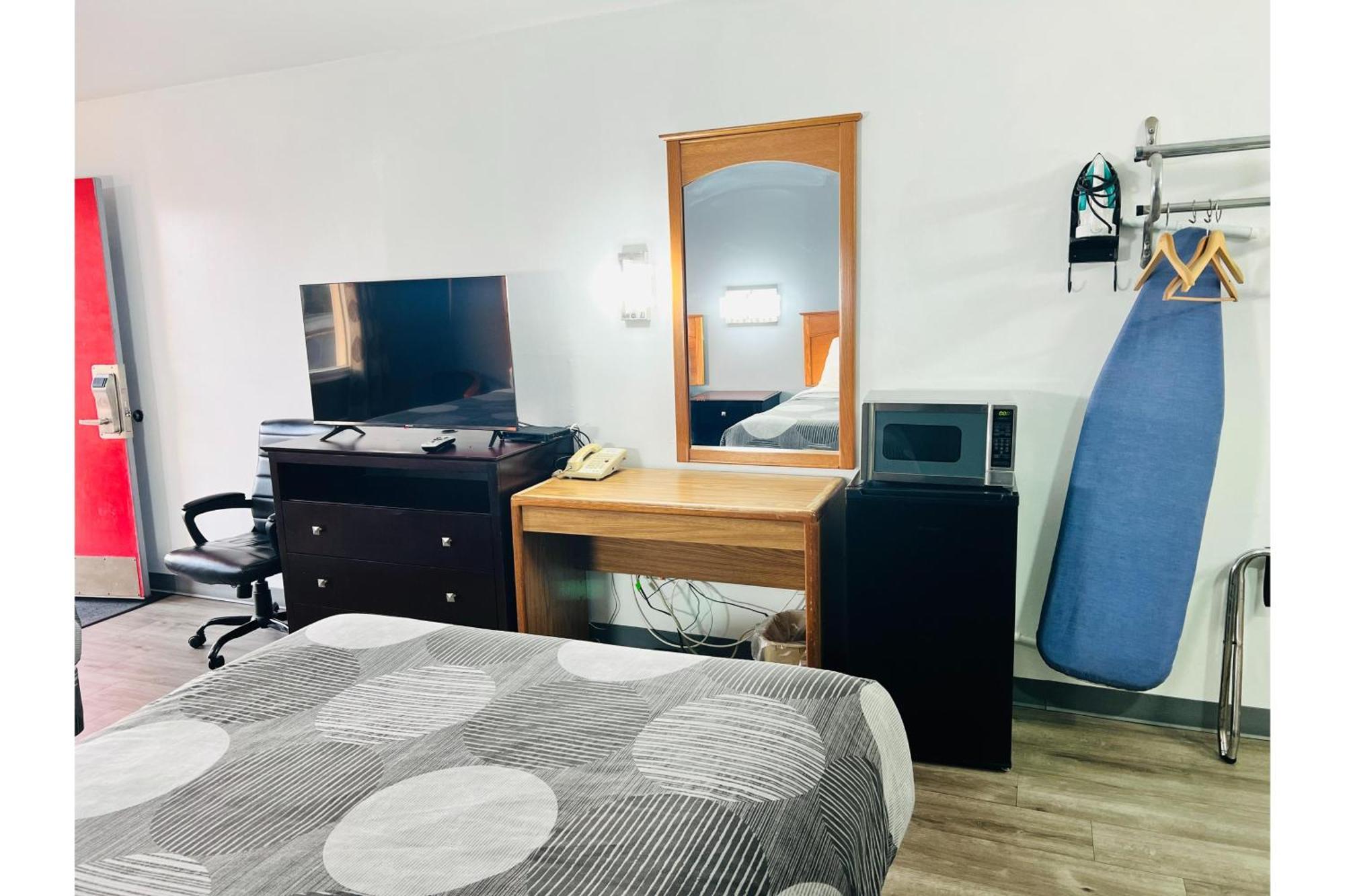 Relax Inn Marshall Bagian luar foto